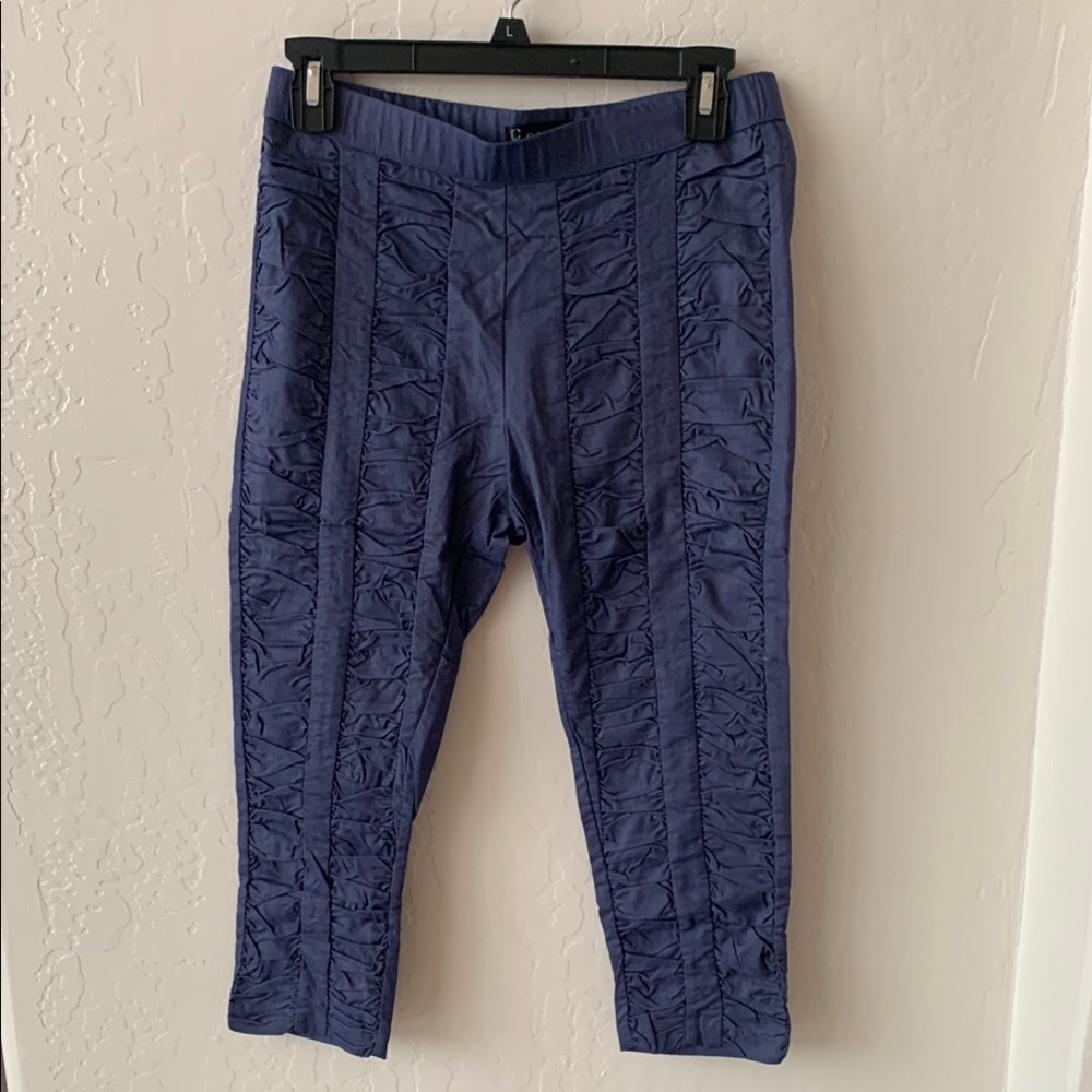 Women leggings, new with out tag .
